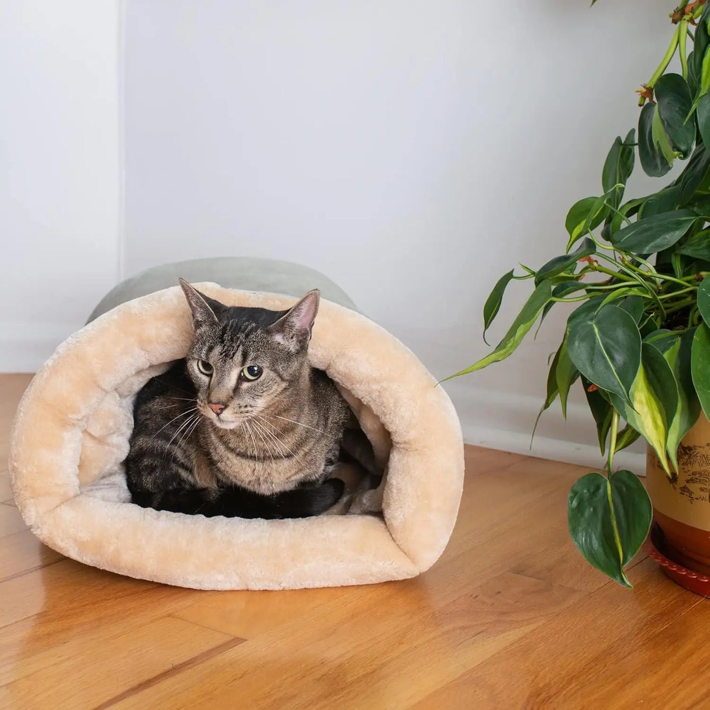 Cat Sleeping Bag Semi-Enclosed Pet Bed Warm Removable Washable 65x48cm
