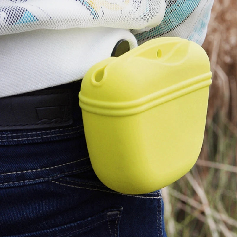 Silicone Dog Treat Pouch 12.5cm Magnetic Training Bag with Belt Clip