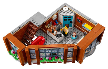 LEGO Creator Expert 10264 Corner Garage | 2,569 Pieces | Modular Building