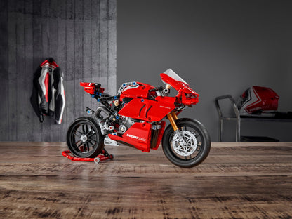 LEGO Technic 42107 Ducati Panigale V4 R | 646 Pieces | 1:5 Scale | Motorbike